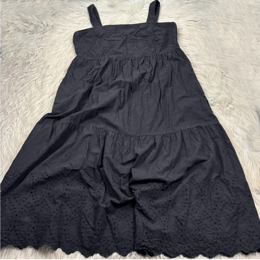 Uniqlo Women's XL Black Eyelet Panel Tiered Maxi Dress Scallop Hem
